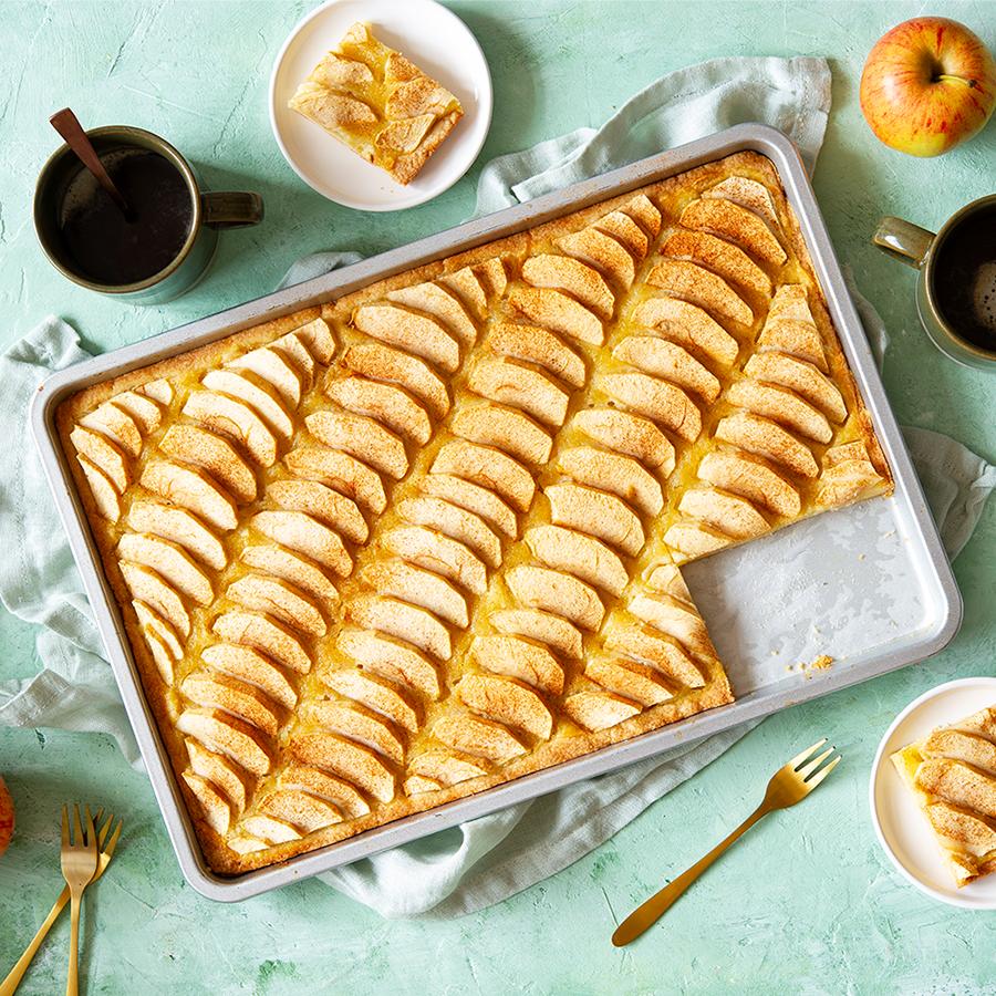 Goldbrauner Apfelkuchen vom Blech