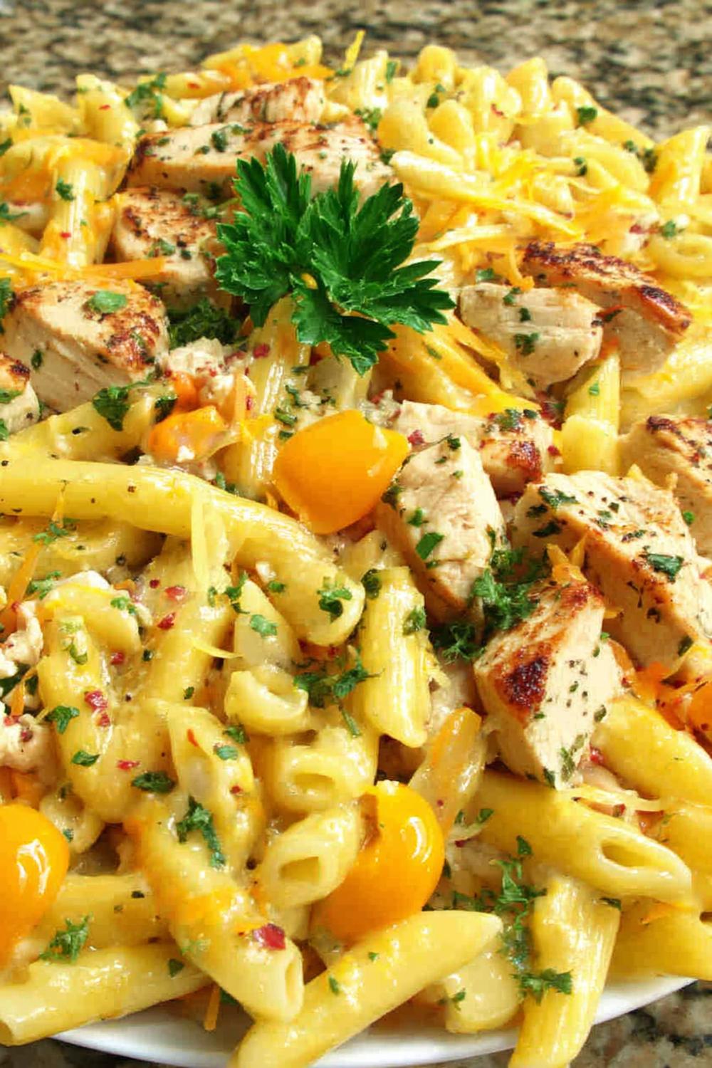 Penne mit Kräuter-Hähnchen