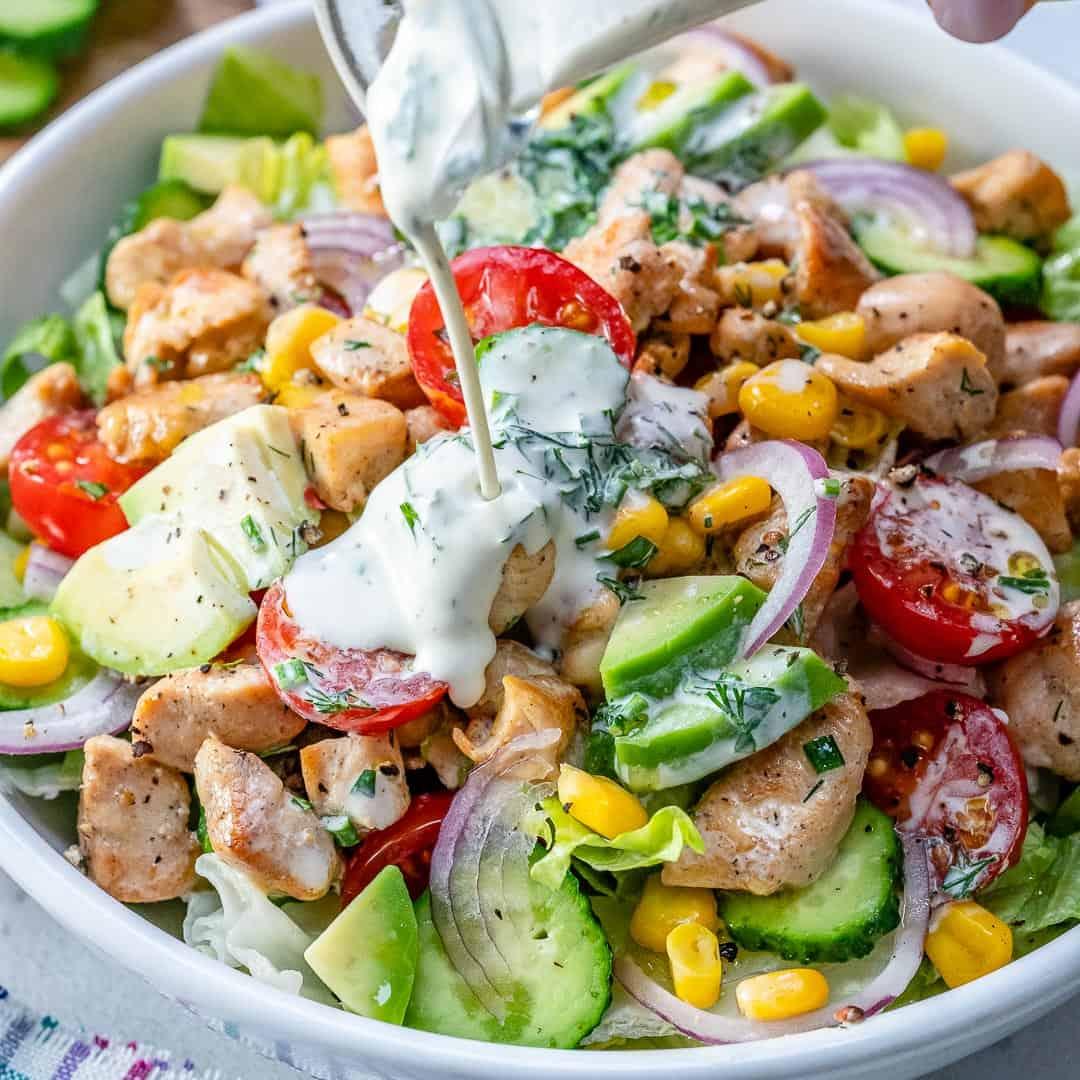 Cremiges Dressing im Salat