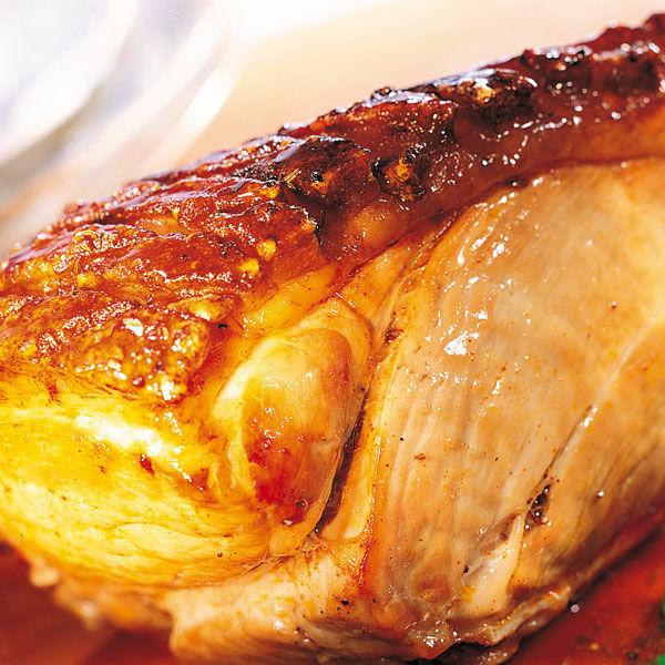 Knusprige Schweinebratenkruste im Detail