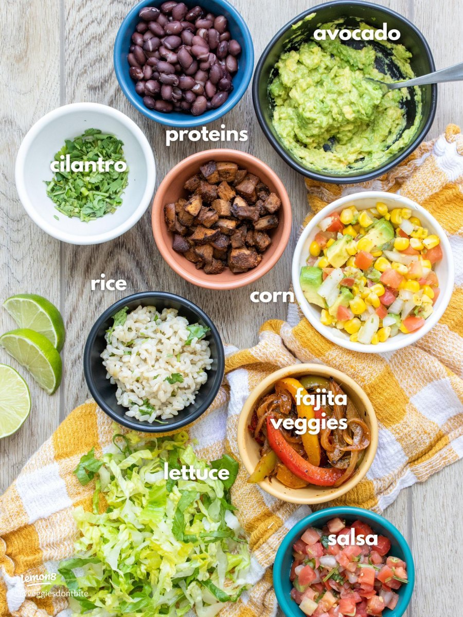 Burrito Toppings mit Avocado Salsa