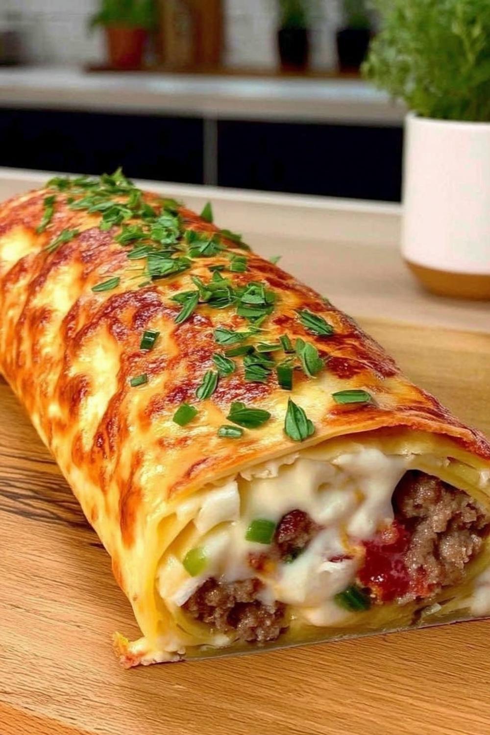 Blätterteig-Hackfleisch-Rolle golden