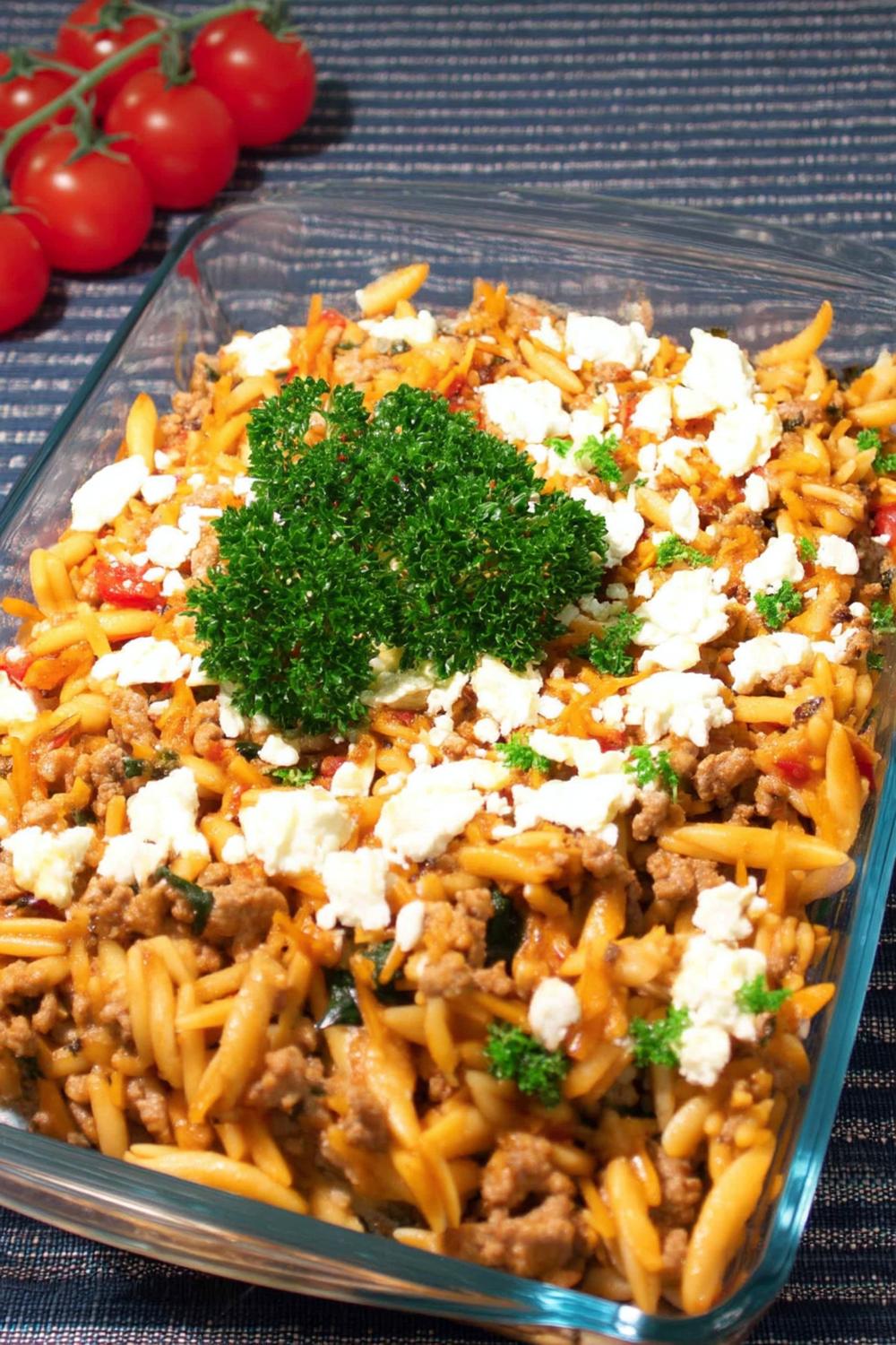 Hackfleisch-Pasta-Auflauf mit Feta