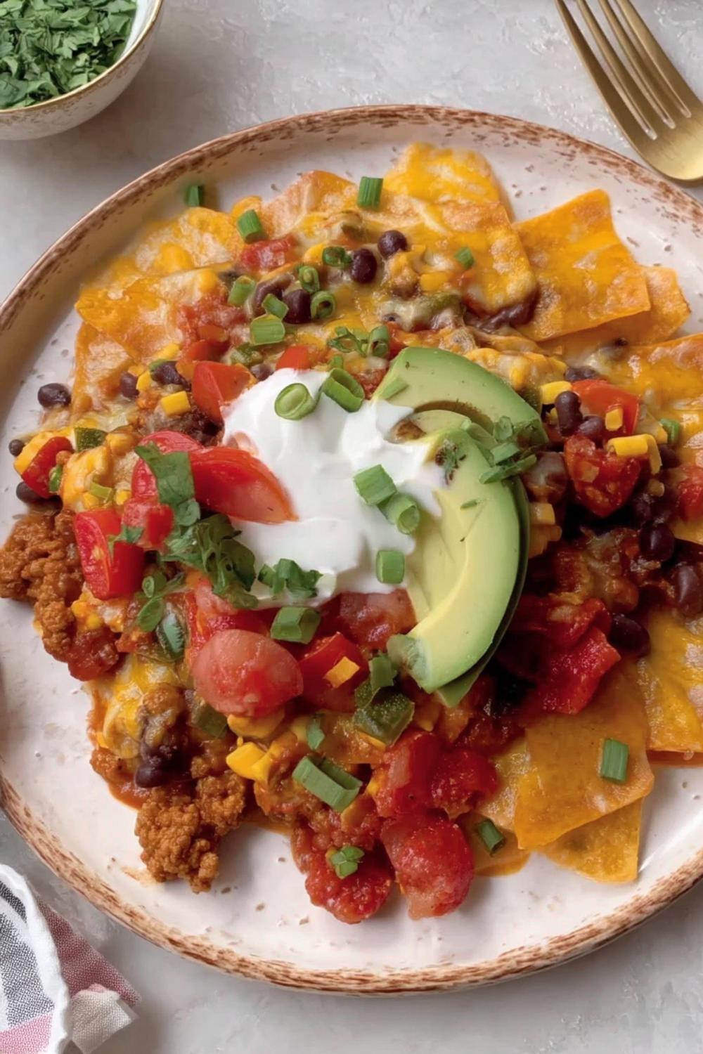 Bunte Nachos-Bowl