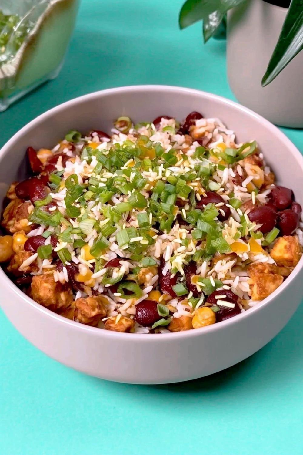 Bunter Reis-Bohnen-Salat