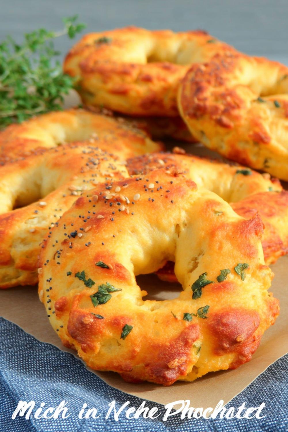 Herzhafte Käse-Bagels