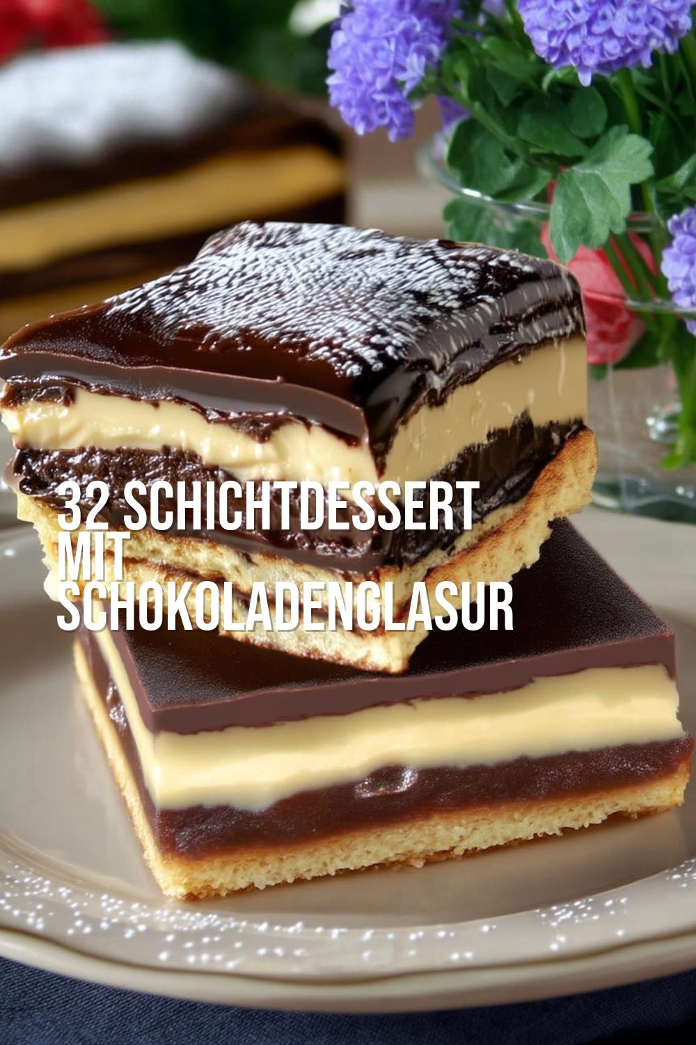 Schichtdessert mit Schokoladenglasur