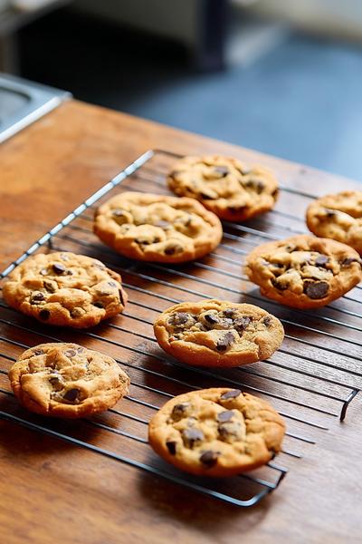 15. Oatmeal Raisin in American Cookies Rezepte Einfach Backen mit dicken Flocken und goldenen Rosinen