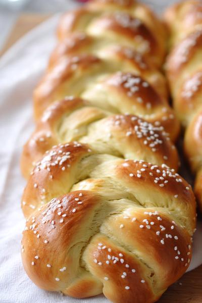 20. Klassischer Hefezopf für Backen einfache Rezepte mit glänzender Kruste