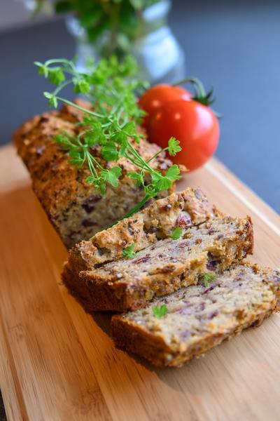 21. Roggen-Soda-Bread für brot backen rezepte gesund ohne hefe mit bemehlter Kruste und Kreuzschnitt