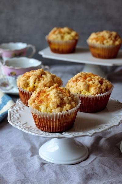 23. Birnen-Hafer-Muffins mit Kardamom for herbst rezepte backen muffins ideas