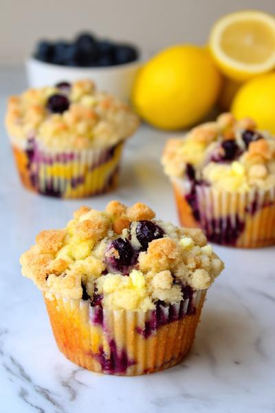 17. Blaubeer-Streusel-Muffins für Muffins Backen Rezepte mit knuspriger Krone und saftiger Mitte