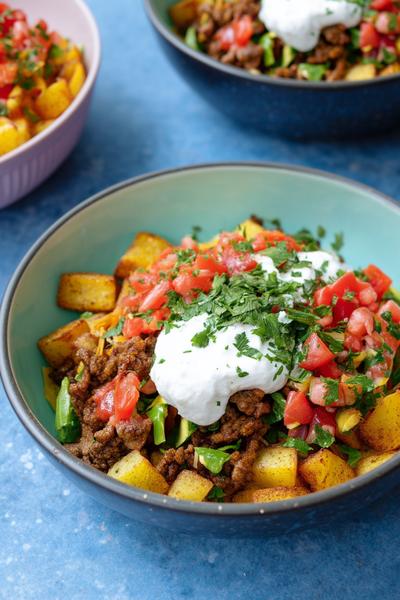 23. Kartoffel-Hummus-Bowl mit Rote-Bete und Kresse for gesunde rezepte mit kartoffeln ideas