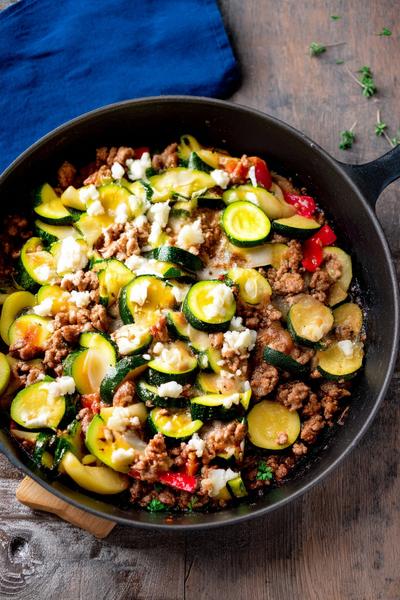 18. Zucchini-Kartoffel-Pastete with Zucchini Rezepte mit Hackfleisch und Kartoffeln und Blätterteig-Haube