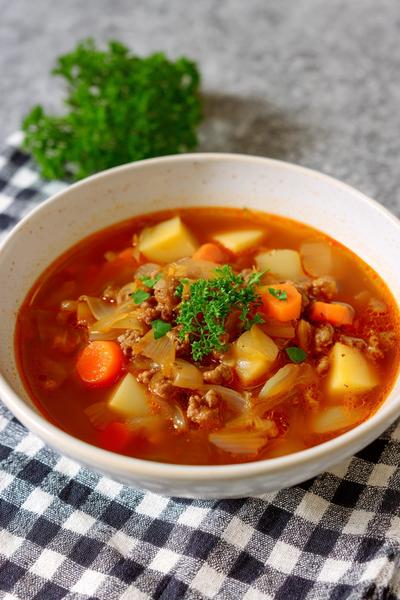 27. Chinakohl-Kartoffel-Pie with Chinakohl Rezepte mit Hackfleisch und Kartoffeln und Mohn im Teigdeckel