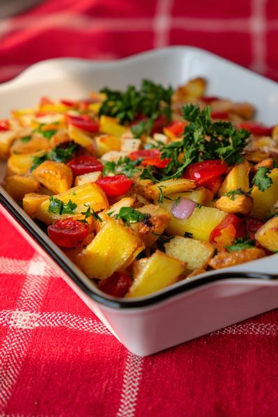 17. Hähnchenbrust-Paprika-Gulasch mit Kartoffelstücken für for rezepte mit hähnchenbrust und kartoffeln ideas