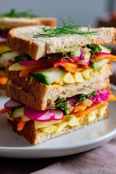 27. Kartoffel-Karotten-Sandwich mit geröstetem Gemüse for rezepte mit karotten und kartoffeln ideas
