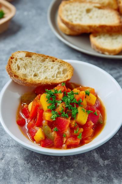 19. Kartoffel-Pizza mit Rosmarin und roten Zwiebeln for vegetarische rezepte abendessen mit kartoffeln ideas