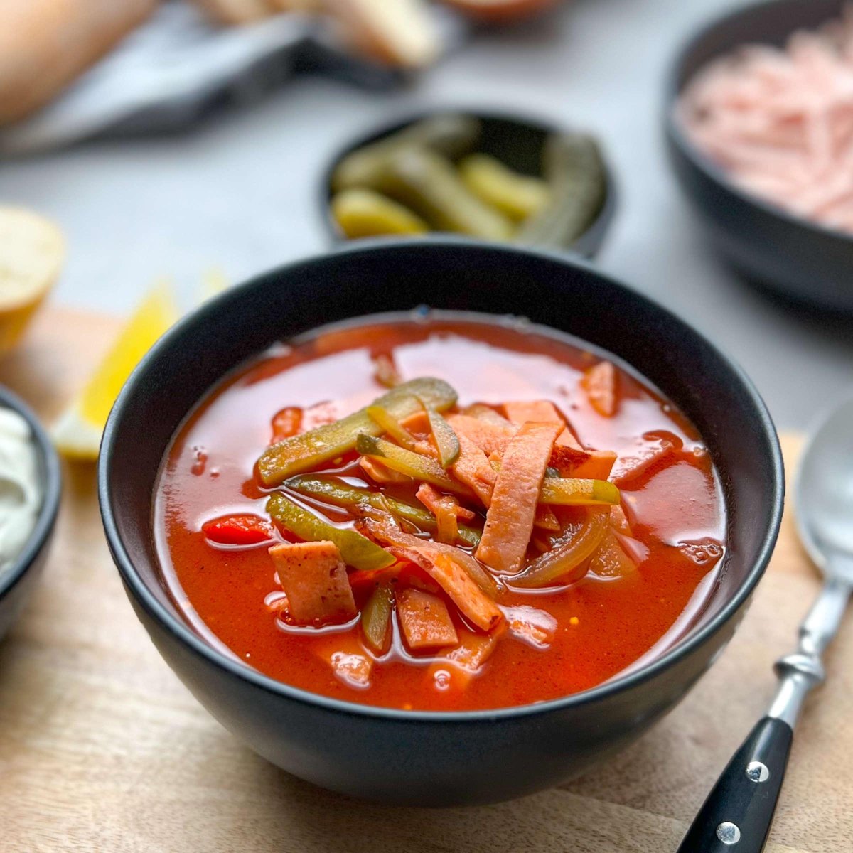 Ostdeutsche Soljanka mit Paprika