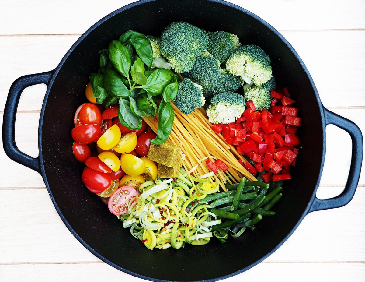 Vegane One Pot Pasta einfach und cremig zubereiten